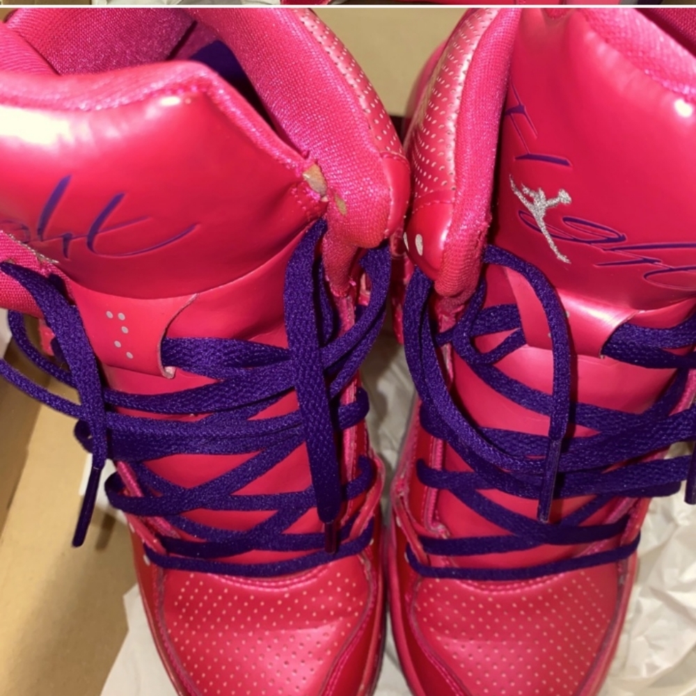 SEND OFFER I say Yes to Reasonable Offers🤗 JORDAN FLIGHT LIMITED EDITION.  6.5Y - Picture 3 of 9